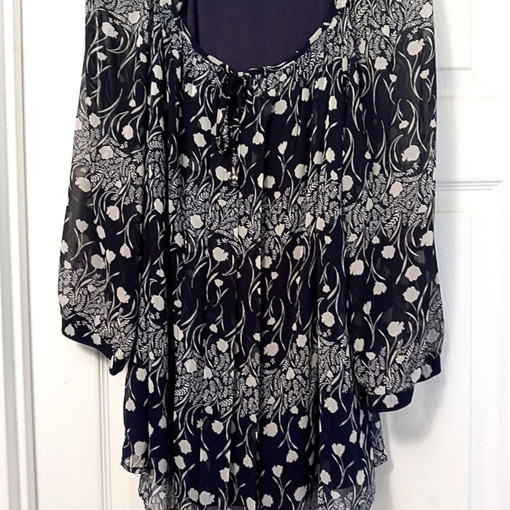 Blouse and pants top 3X and pants 1X